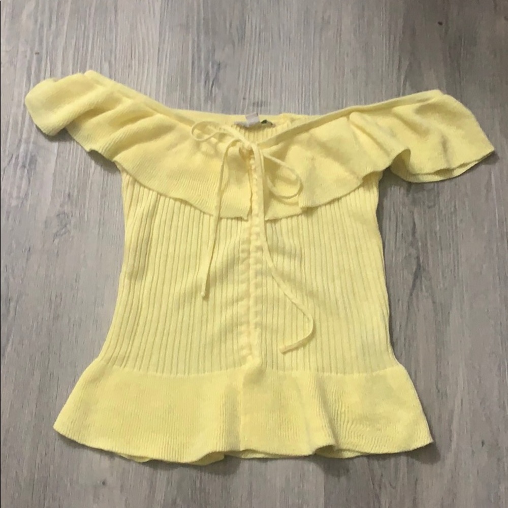 Guess yellow pasted ruched top xs